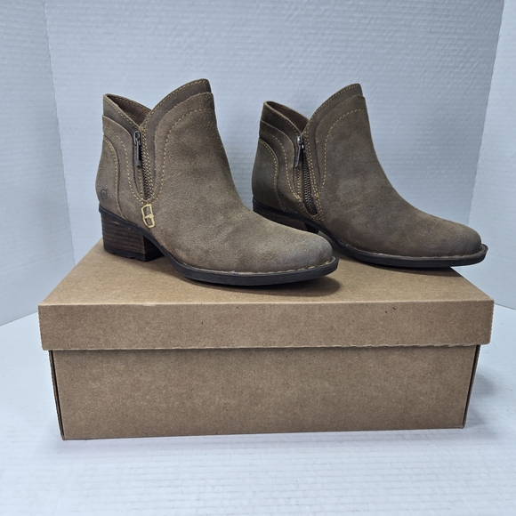 Born Shoes - Born Malta II Zip-up Chelsea Taupe Distressed Taupe Ankle Booties Boots Size 6.5